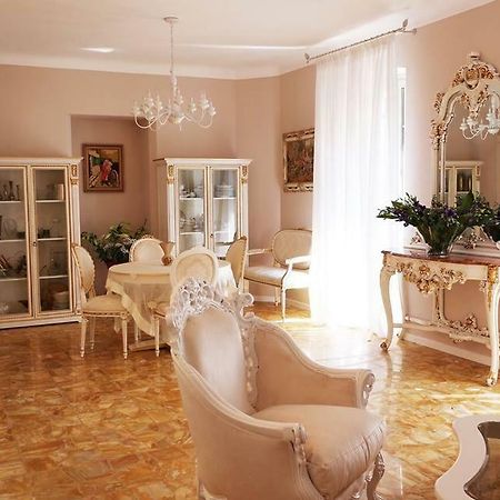 Hotel La Scogliera Bordighera Kültér fotó