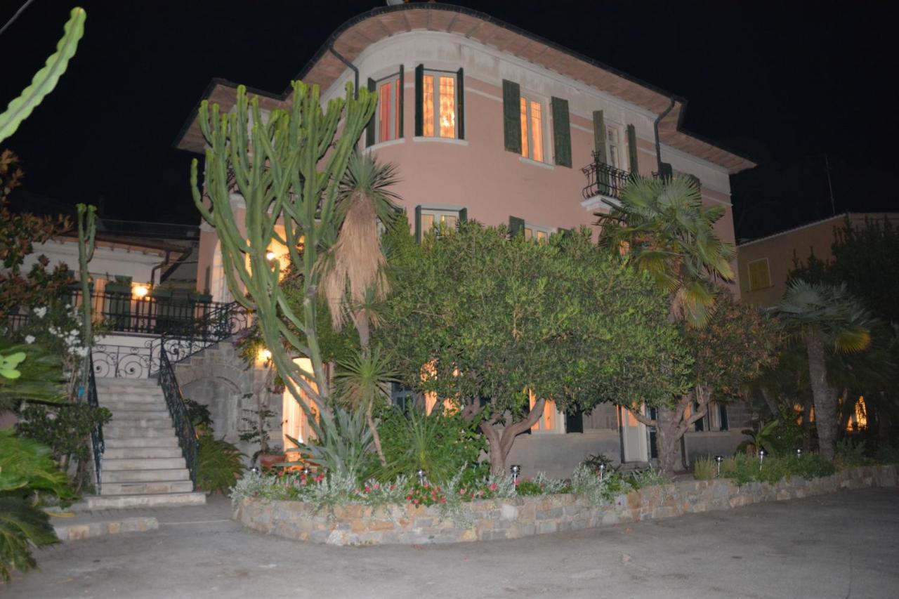 Hotel La Scogliera Bordighera Kültér fotó