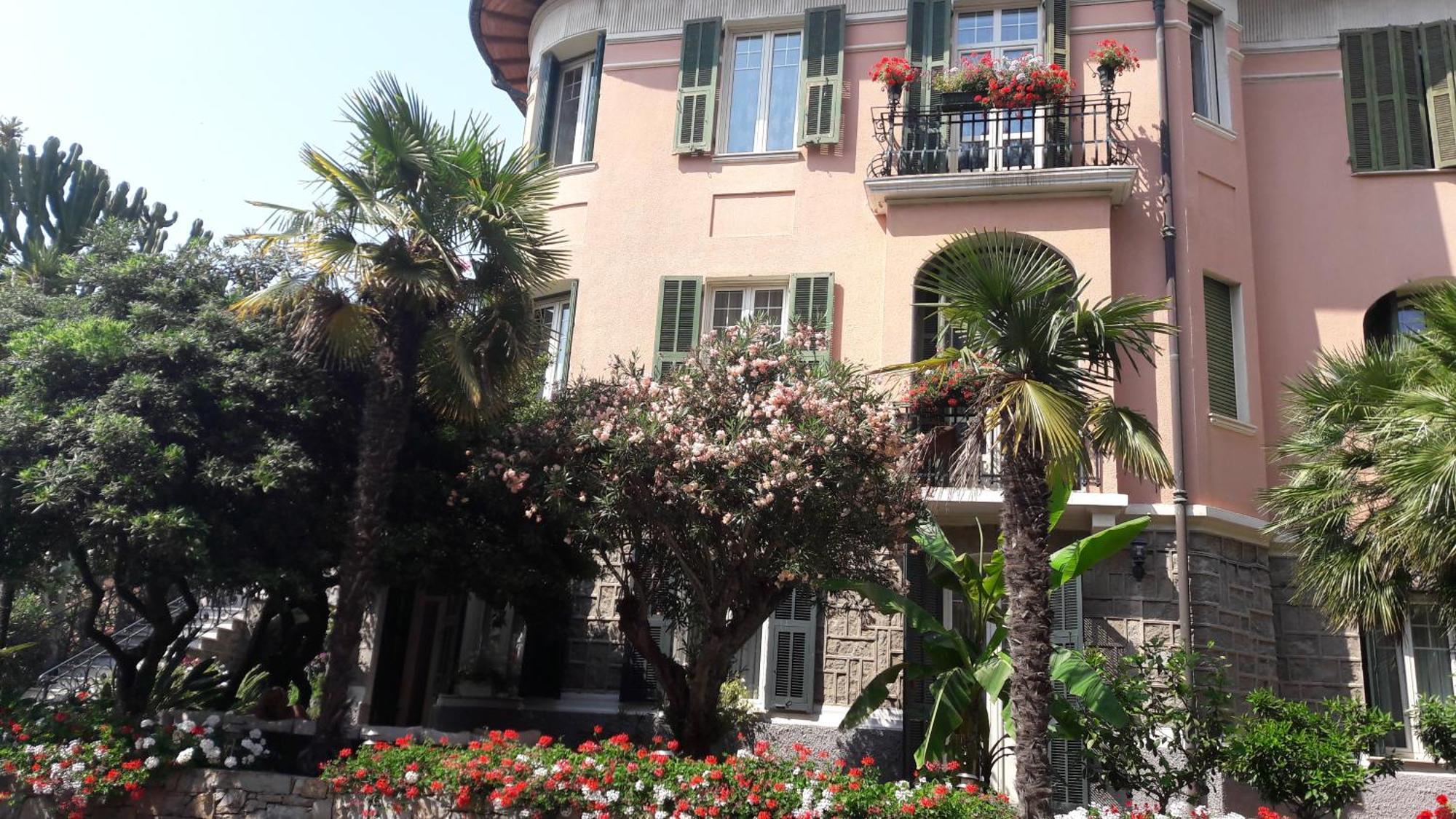 Hotel La Scogliera Bordighera Kültér fotó