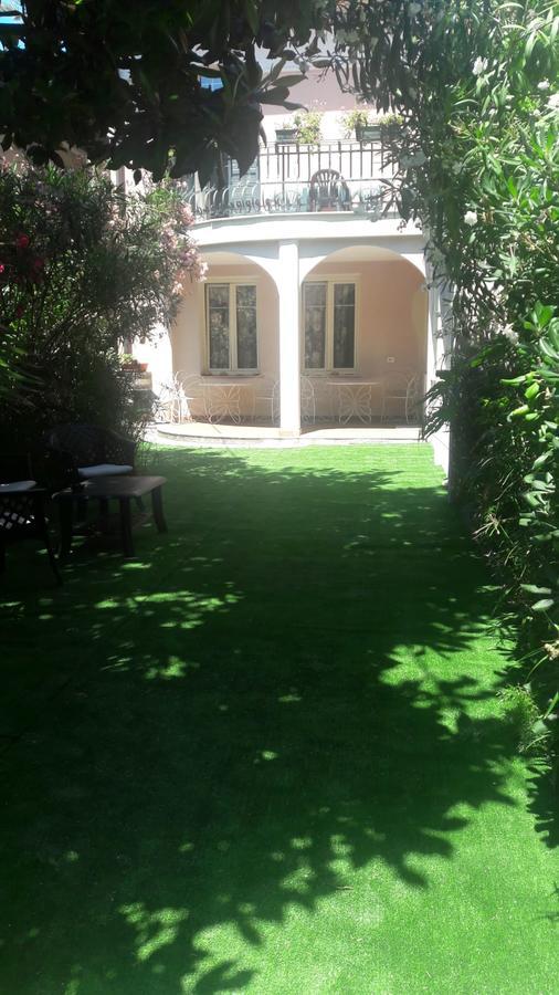 Hotel La Scogliera Bordighera Kültér fotó