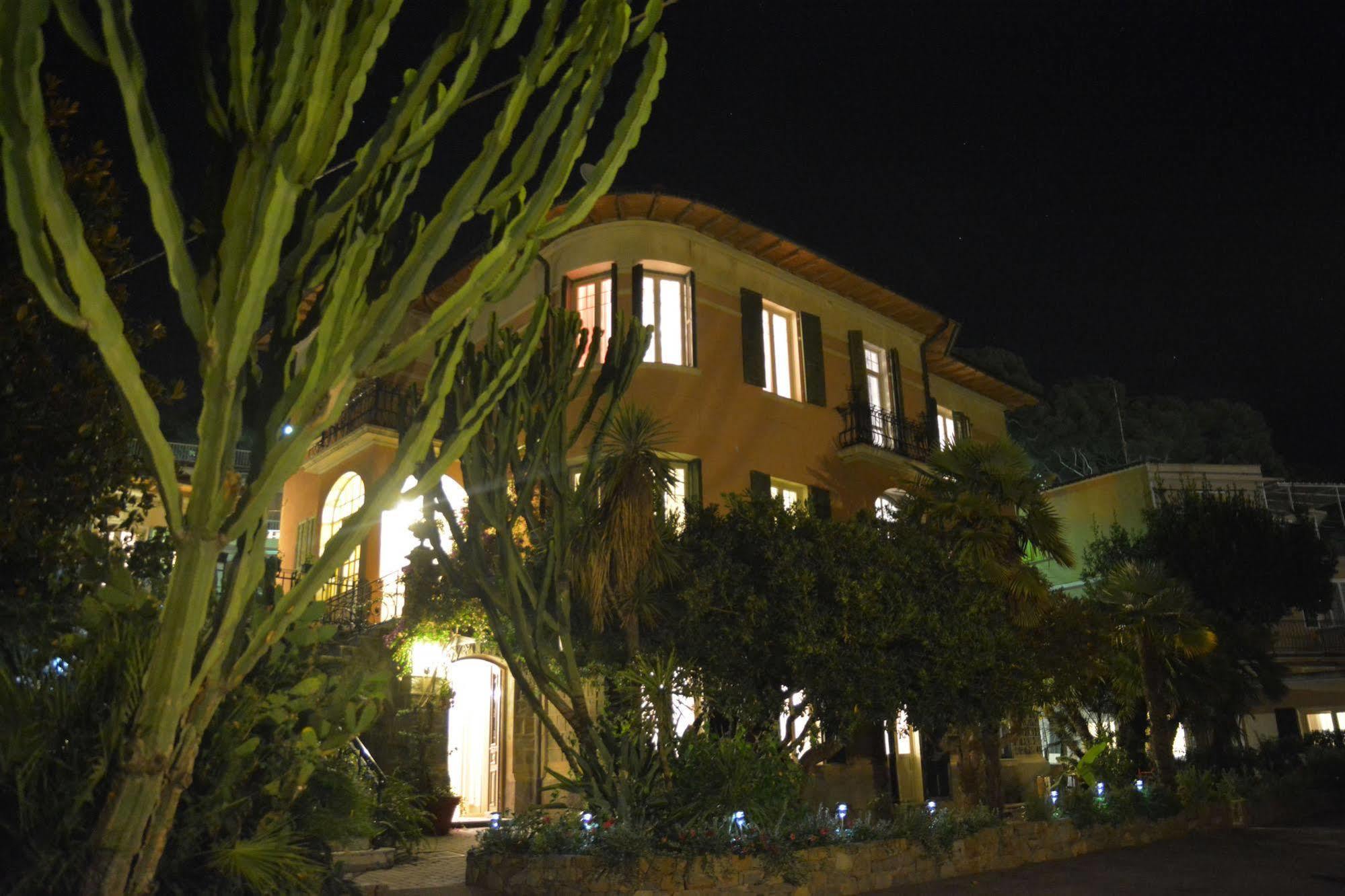 Hotel La Scogliera Bordighera Kültér fotó