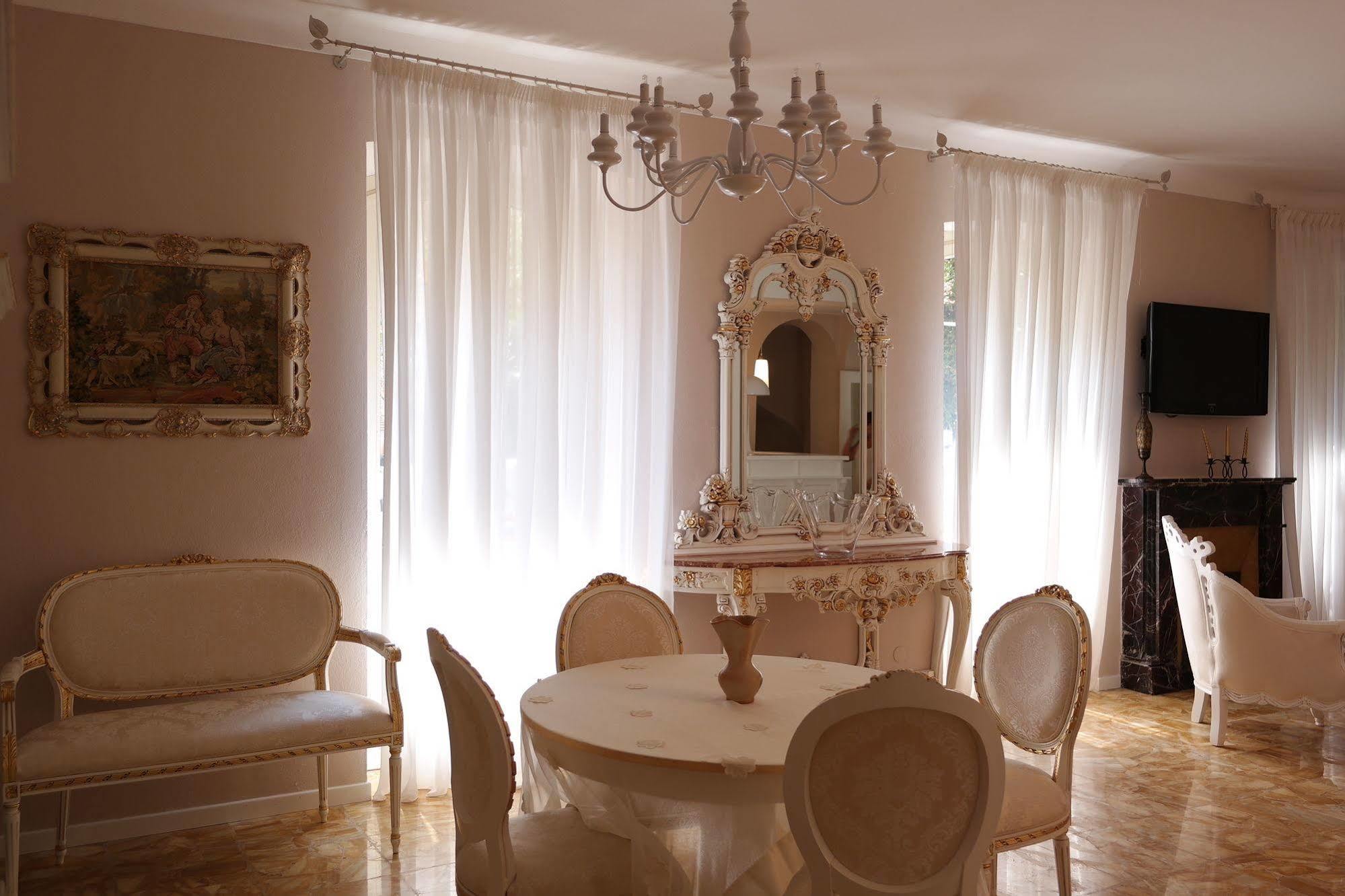 Hotel La Scogliera Bordighera Kültér fotó